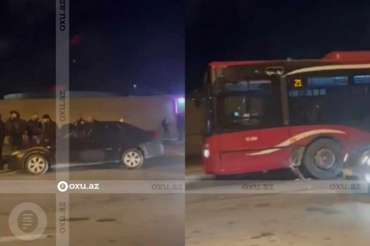 В Баку автобус BakuBus столкнулся с автомобилем - ВИДЕО